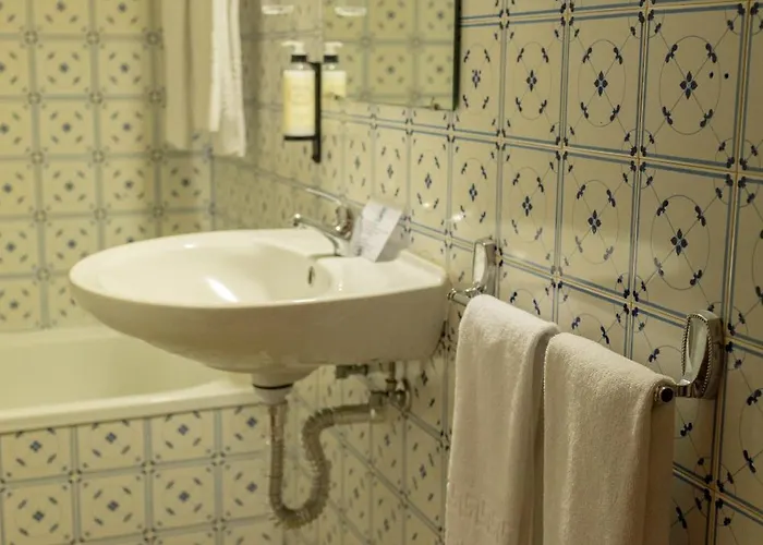 Flag Madeira - ריביירה בראבה